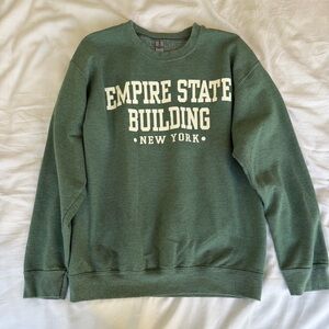 Empire State Building New York Green Crewneck Sweater